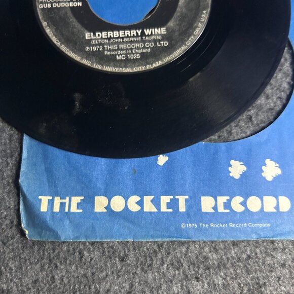 Lot of 2 Elton John 45 Vinyl Vintage Record 1970s Crocodile Rock Elderberry Wine - Picture 6 of 12